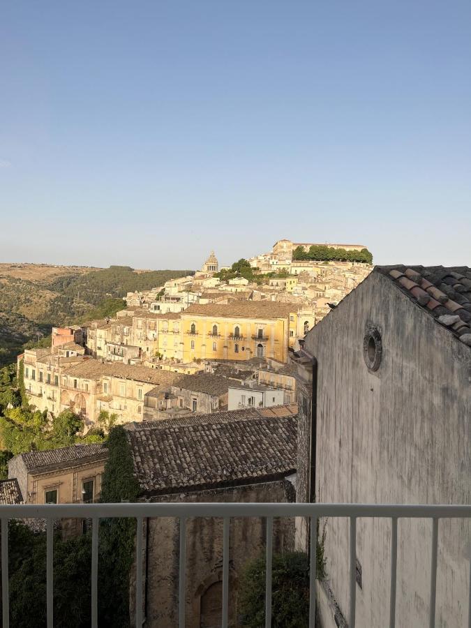 La Casa Di Irene - Suites Con Vista Ragusa Exterior foto
